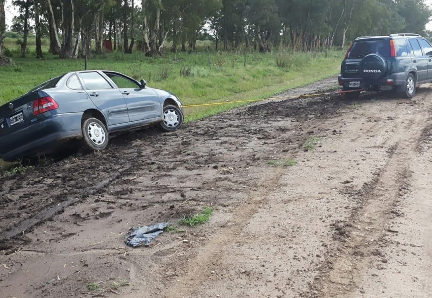 Doppelte Trunkenheitsfahrt endet im Graben