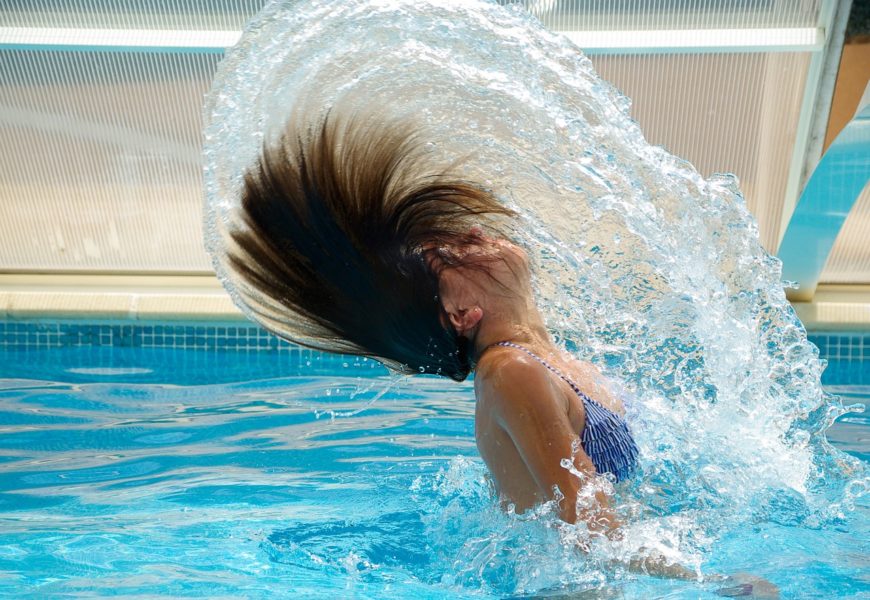 Diebstahl und Körperverletzung im Freibad Schwandorf