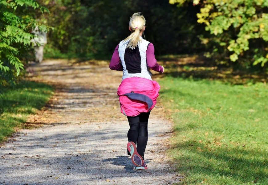 Joggerin vom Hund gebissen