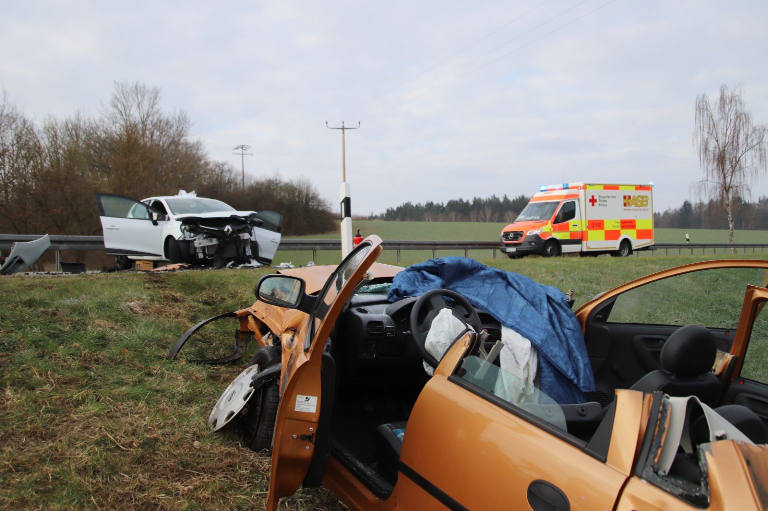 Schwerer Verkehrsunfall Auf Der B470 Bei Kirchenthumbach - Nachrichten ...