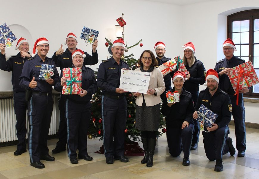 Weihnachtsbesuch der Oberbürgermeisterin – Aktion Kinderbaum