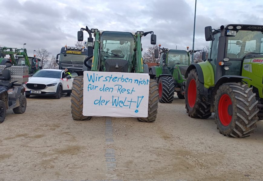 Versammlung von Landwirten in Nabburg